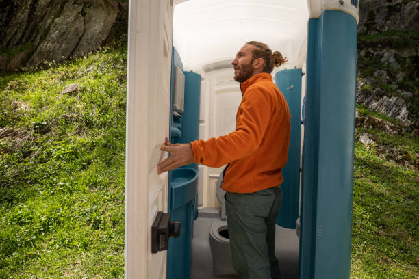 Best Construction site porta potty rental  in Charlotte Park, FL
